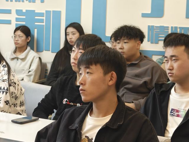 学长计划第1112期:热烈青春 从“军”开始——大数据学院、信息工程学院第154期学长计划