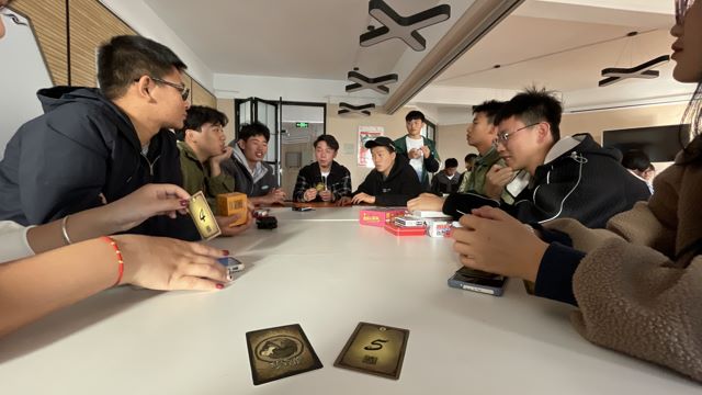 【完满班级】金秋十月 以球会友——智能工程学院电子2101班完满班级活动