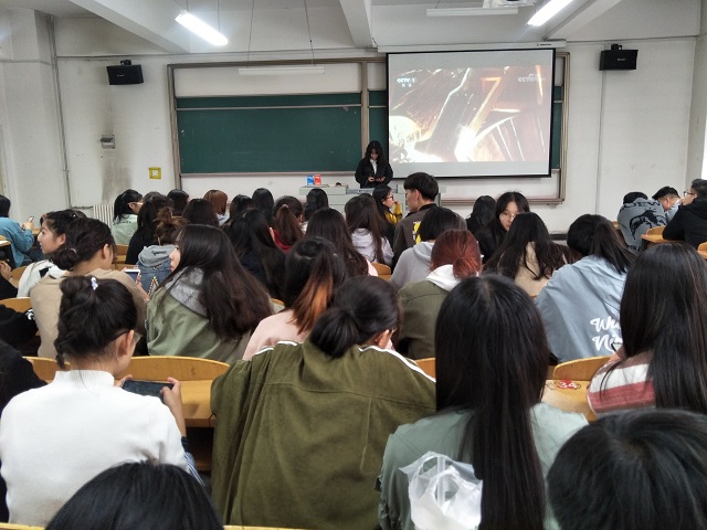 【辅导员说完满】我的青春梦 我的中国梦——淬炼商学院“辅导员说完满”专题活动（十三）