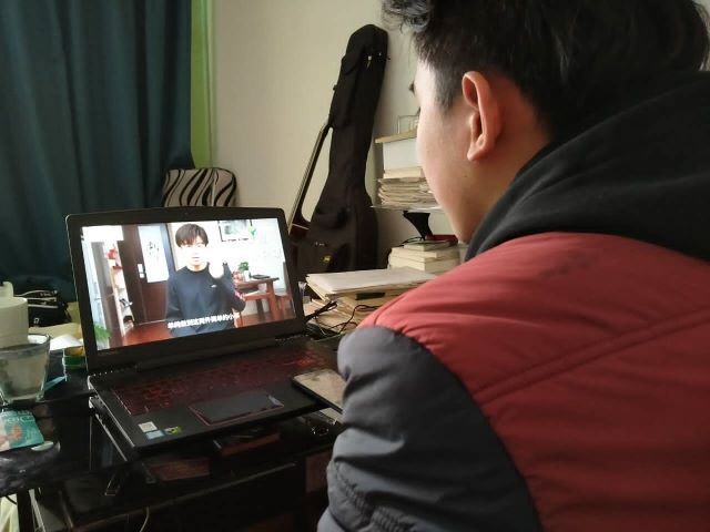 【完满班级】抗击疫情 吾辈皆楷模——艺术传媒学院环设1901班举行抗击疫情宣传片观影活动