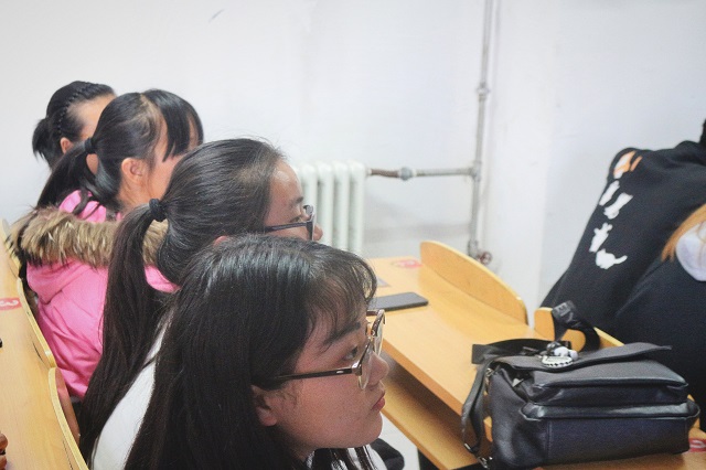学长计划第468期:信院之子异国大搜索 奇妙旅程触动小萌新——环科系举办第54期“学长计划·百花讲堂”