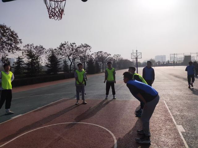 【完满团支部】篮球友谊对抗赛——大数据学院、信息工程学院计科2201班完满团支部活动