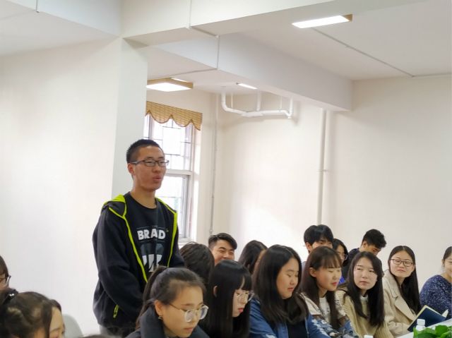 淬炼&青藤“营销创想沙龙”系列活动 让青年学生学会自我营销