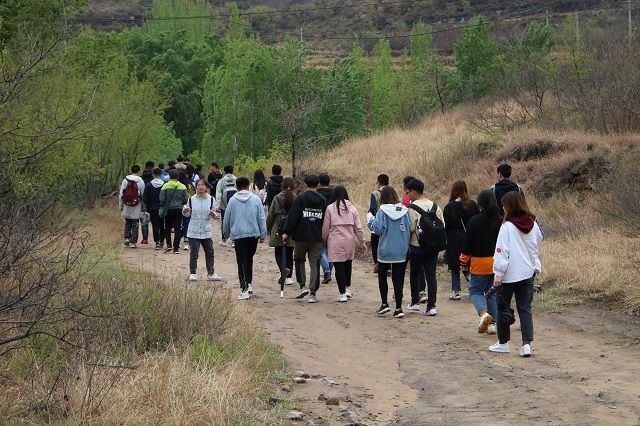 【忆“五四”】传承“五四”精神 忆过往展未来