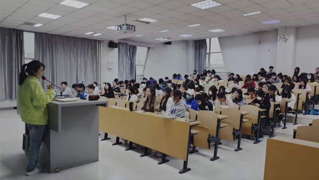 【社团快讯】书籍推荐官 品味书香气——书籍推荐官:哪本书是你的朱砂痣