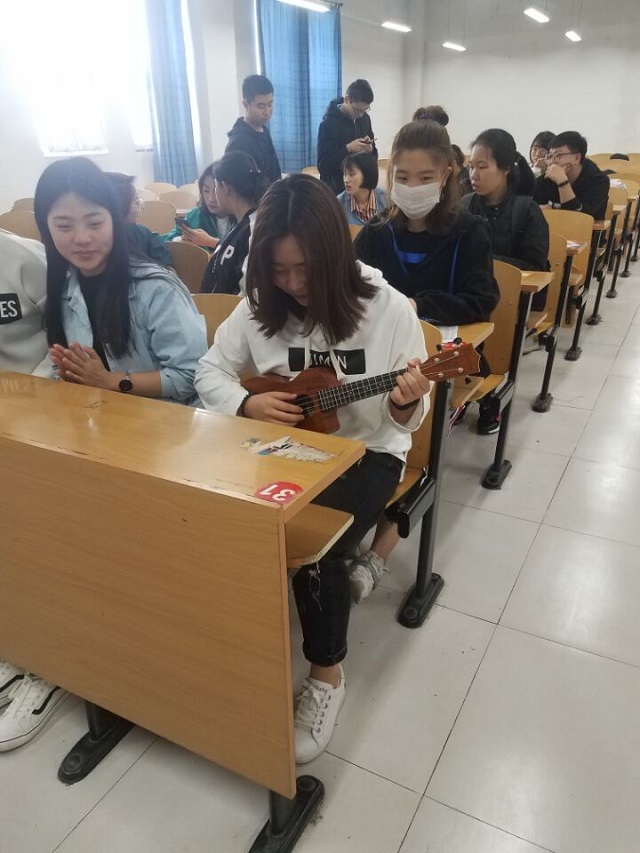 【完满班级】不枉青春 绘多彩蓝图  ——淬炼商学院五月完满班级主题活动（三十一）