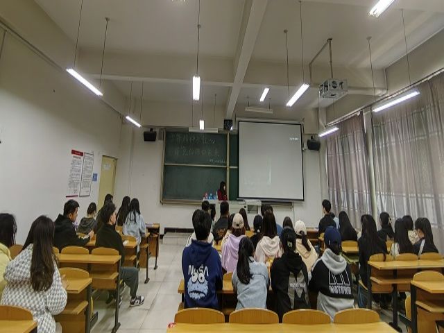 【基层活力提升】书香润心灵 精神促成长——经济与管理学院三月完满团支部纪实（五）