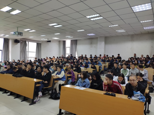 【辅导员说完满】四载磨砺人生剑 青春披靡战职场——食品与环境学院开展2016级辅导员说完满活动