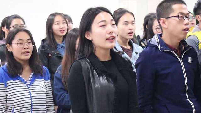 【辅导员说完满】重彩描蓝图 浓墨洒国土——环科系2015级土管专业主题班会