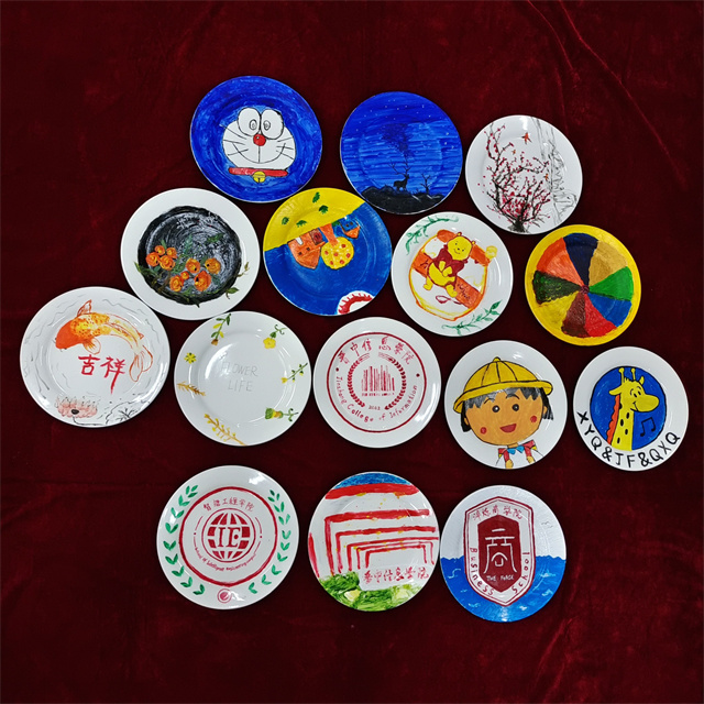 【1+1>2】缤纷彩瓷 精品手绘 在传统文化中沁润心灵——淬炼•国际商学院&智能工程学院联合举办活动