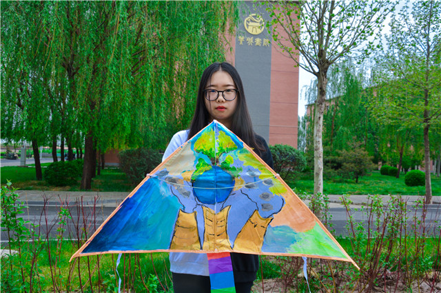 前行第154期:世界地球日箕城学子添一抹色彩 绘一幅蓝景
