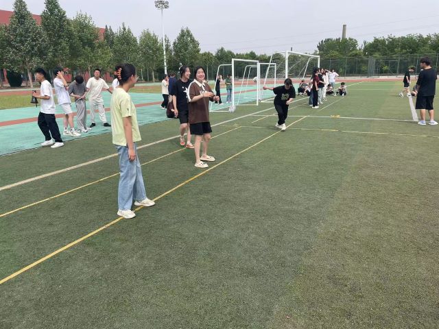 【完满团支部】激情沙包 运动你我——大数据学院、信息工程学院计科2102班完满团支部活动