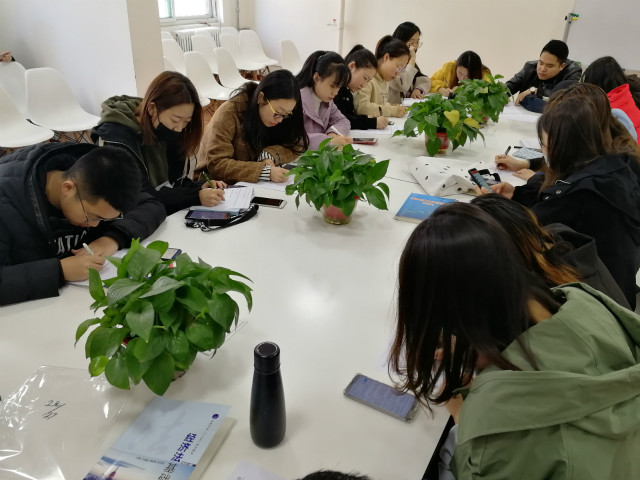 【完满班级】桃花映人春风面 红色传承扬三月——经济与管理学院三月完满班级活动纪实(十)