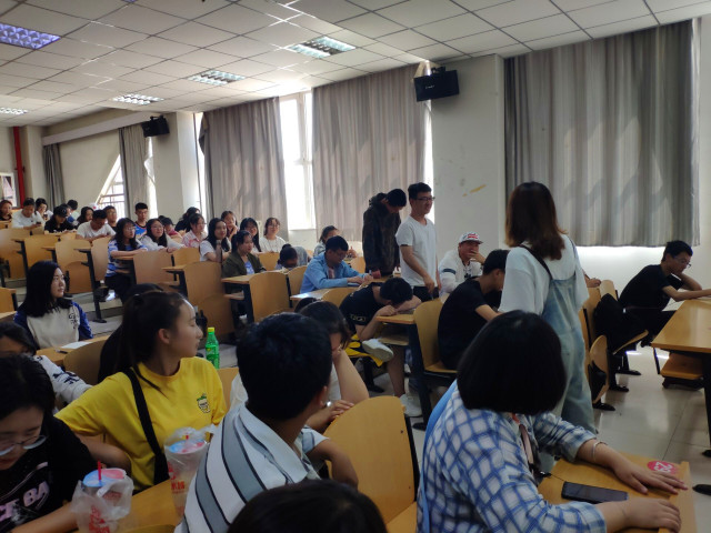 【辅导员说完满】趁年轻 即出发——淬炼商学院辅导员说完满专题活动(十四)