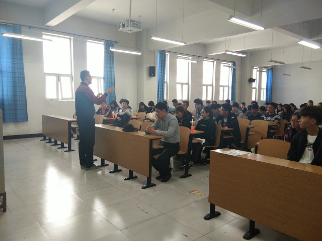 主任老师齐加盟 助威田径运动会――第十一届田径运动会动员大会成功举办