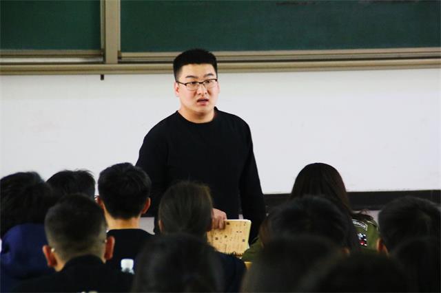 激流奋进 超越自我——机电工程系运动会动员大会