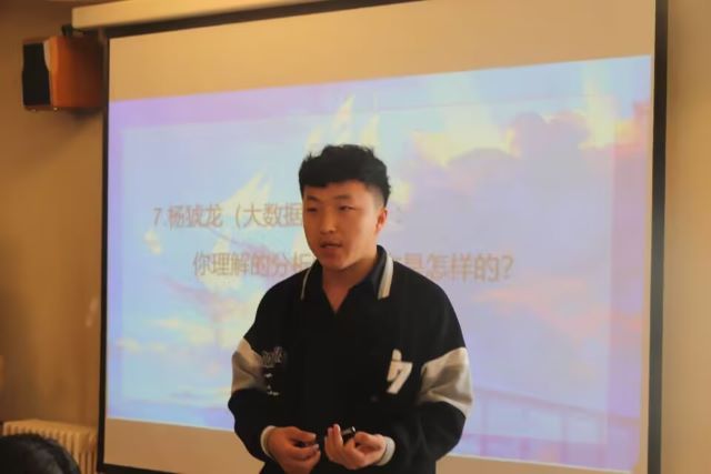 扬就业之帆 起梦想之旅——“完满·扬帆起航”大学生职场模拟招聘大赛
