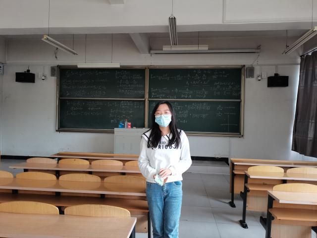 【完满班级】飞舞的气球 碰撞的灵魂——食品与环境学院食品2101班完满班级活动