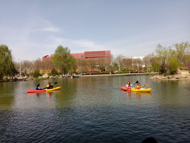 乘风破浪 激流勇进——右岸湖上不一样的皮划艇