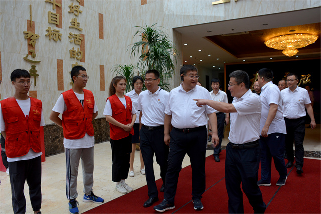 【三下乡】助力会务调研 展现志愿风采——淬炼商学院青年益行国情观察实践团