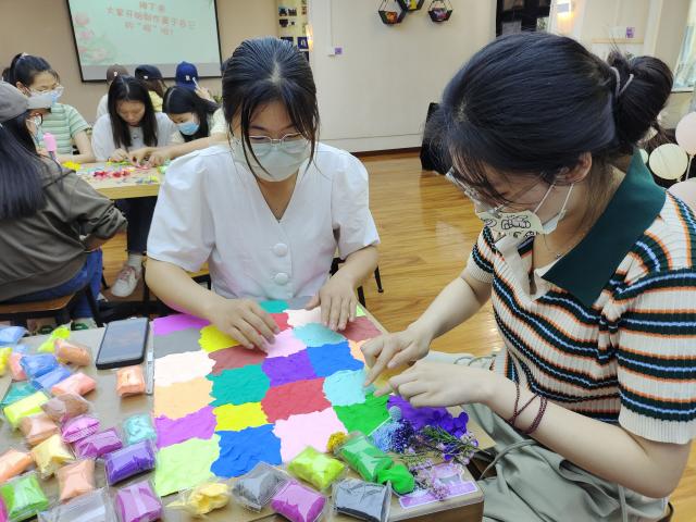 心之旋律起涟漪 一框天地绘神奇——第二期“情意工艺 用心创作”