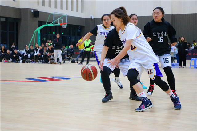 逐鹿球场 “篮”不住的精彩