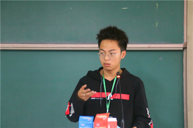 不忘初心,方得始终——智能工程学院干部演讲大赛
