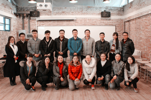 淬炼团队,凝结合力——远景学院举办教职员工素质拓展训练