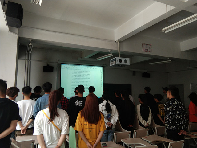 【完满班级】弘扬五四精神 品味多彩人生——艺术传媒学院环境设计1802班开展“弘扬五四精神”活动