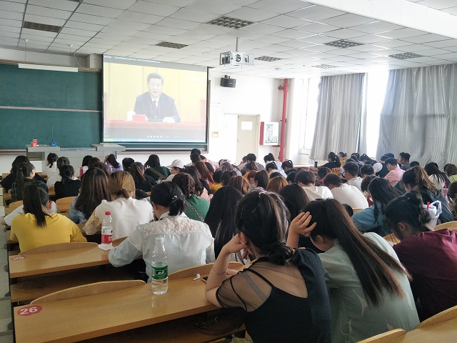 【辅导员说完满】学五四精神 扬精神风采——淬炼商学院“辅导员说完满”专题活动（十五）