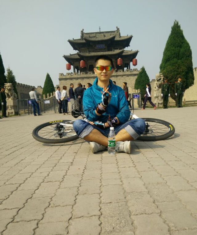 【前行】第16期:骑行天下游 玩转青春行——“风之浪子”宋晨健