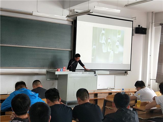 【辅导员说完满】我们的大学更精彩——智能工程学院举办2015级辅导员说完满活动