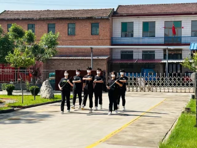 挑战自我展风采 快乐童年过六一——经济与管理学院经谷志爱专项服务队共度六一活动