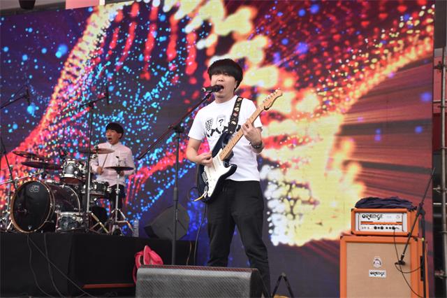 【音乐节·燚】rock！rock！rock！好胆你就来！——抛物线、子尤、儿童电影院