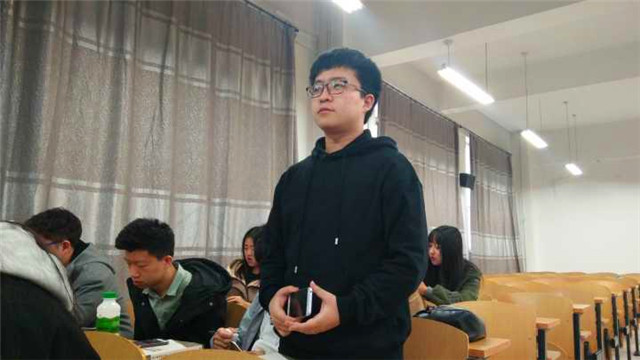 【完满班级】恰同学少年 风华正茂——淬炼商学院举办三月完满班级主题活动(十八)