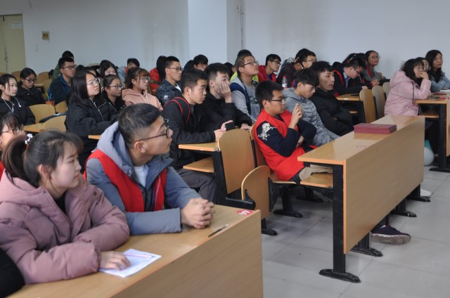 陪你变老 看晚霞夕阳——信工系第二届感恩系列活动之“爸爸妈妈我想对您说”