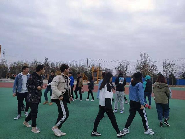 【完满班级】 沐浴阳光 放松心情——食品与环境学院土管1901班完满班级