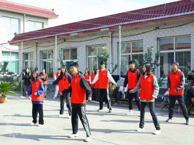 【青春支农】行走的力量第198期:青丝染白发 志愿寄深情——青年志愿者走进敦坊村养老院慰问活动