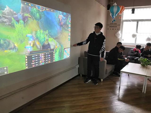 【完满班级】执着与激情 竞技的青春——软件工程1804班“电子竞技赛”完满班级活动