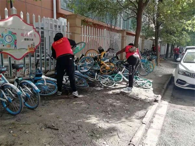 幕后“星河”第1期：情系雷锋月 志愿三春暖