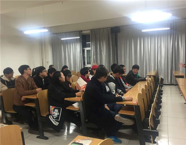 【完满班级】工管系2013级会计专业举办“逆风飞翔 做生活的强者”完满班级活动