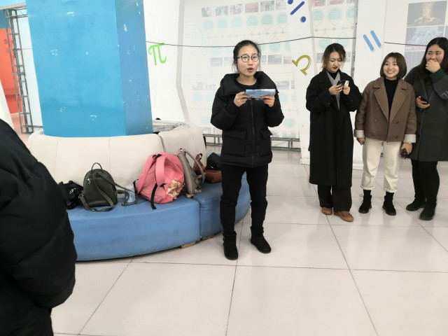 【完满班级】音海徜徉 展出风采——外国语言文学系英语1601班、1602班12月完满班级活动