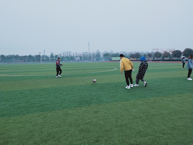 【完满班级】争先恐后 百步穿杨--艺术传媒学院环设1804班5v5足球比赛