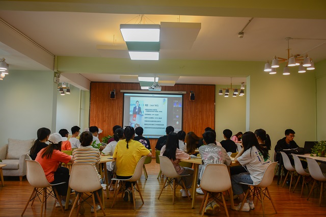 掌握品牌传播奥义 锻造新商科营销人才——青藤书院举办“院长下午茶”系列活动第13期
