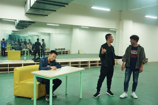 【辅导员说完满】阳春白雪衣冠整 悲欢离合是路人——食环院开展“戏剧节动员大会”辅导员说完满活动