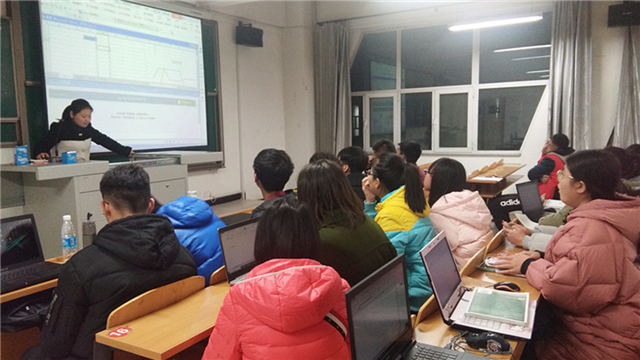 【完满班级】现在 我在路上 计算机学习之旅——淬炼商学院“创”享青春主题活动(二)