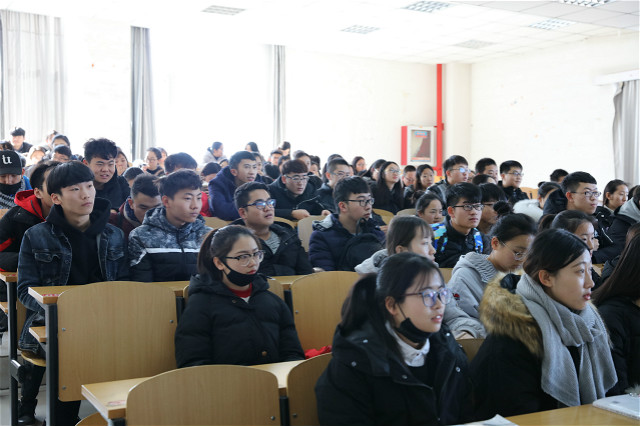 【辅导员说完满】对话心灵 守望未来——经济管理系2016级举办辅导员说完满活动