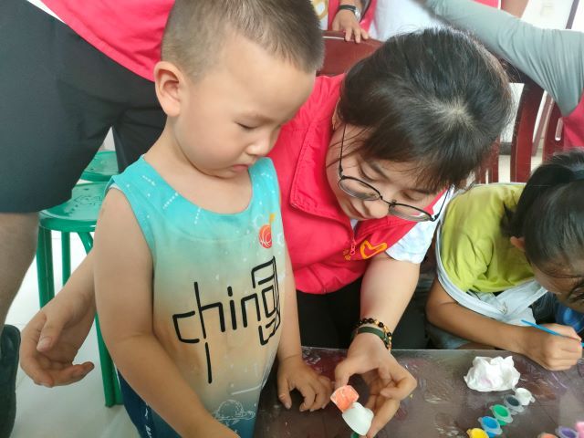 【三下乡】七彩守护 助力儿童成长——食品与环境学院“青风环箕”乡村振兴实践团