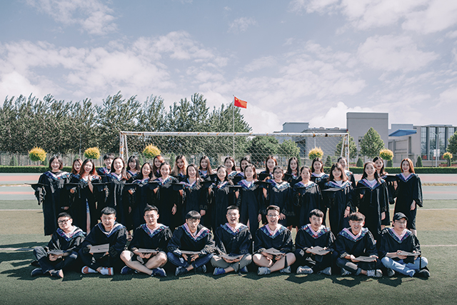 【完满班级】静看光阴荏苒——艺术传媒学院2014级视觉专业“借我四年”最美毕业季完满班级活动