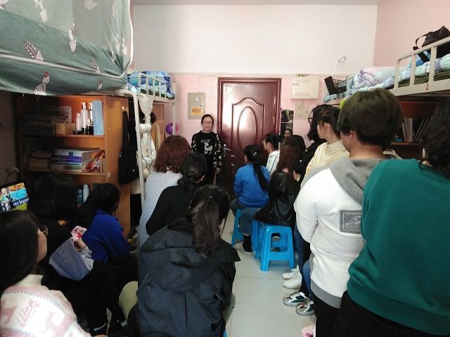 【完满班级】赛事映我心 我心尽飞扬——食品与环境学院食品1801班足球赛事赏析完满班级活动